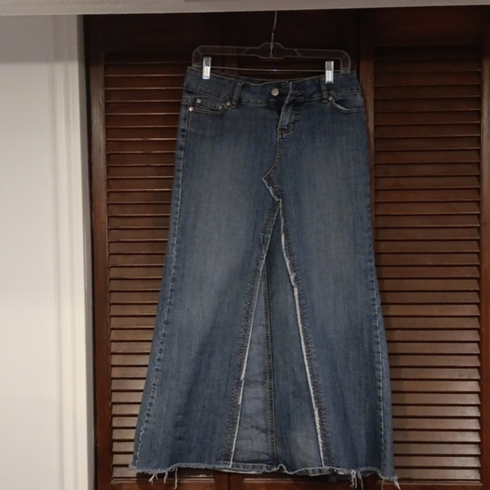 Maxi length Jean skirt
